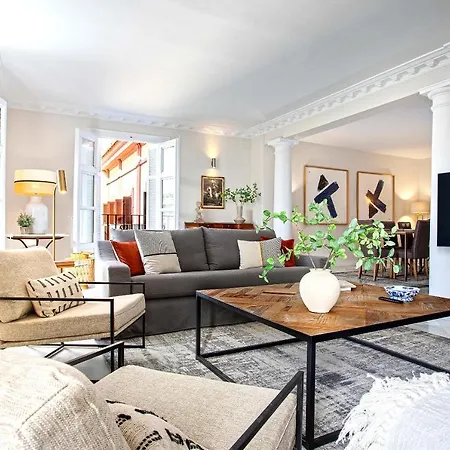 Genteel San Fernando Apartment *